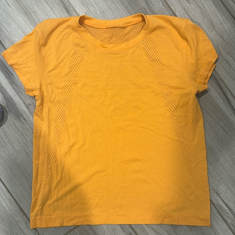 Lululemon mango dream shirt